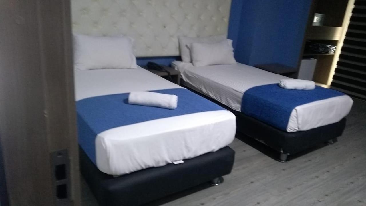 Hotel Plaza Miranda Bogotá Esterno foto